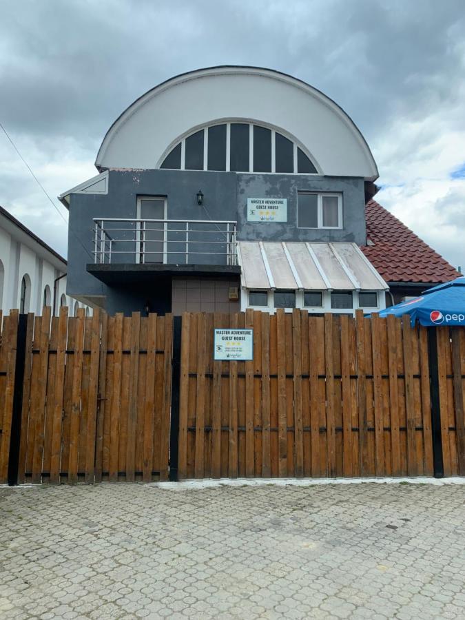 Master Adventure Guest House Vadu Crisului Dış mekan fotoğraf